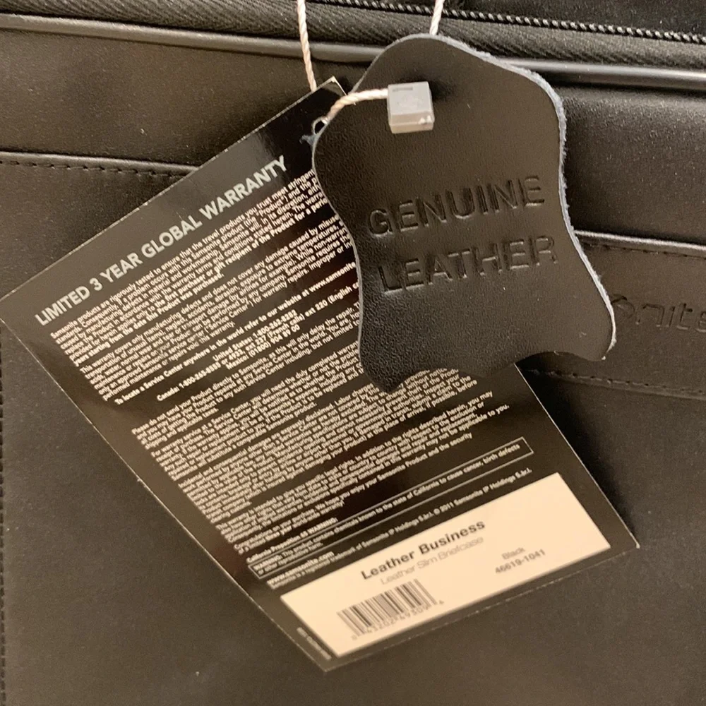 NWT Samsonite classic leather slim briefcase color black